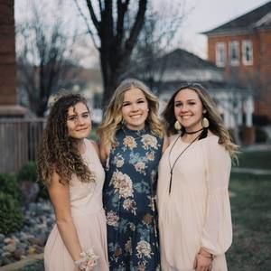 Meet your Posher, Adi